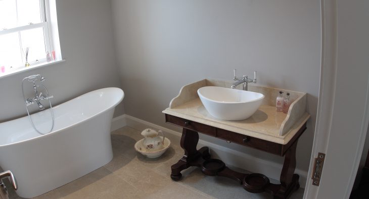 frazer bespoke ensuite sink and bath